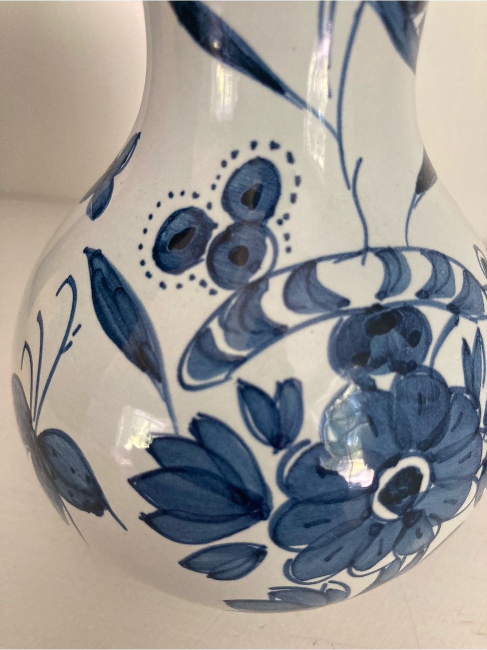 Vintage Blue and White Floral Ceramic Vase - Picture 9 of 11